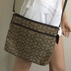 Coach,cross body signature F58285